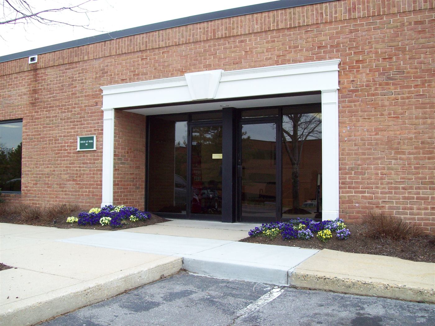 Lanham clinic