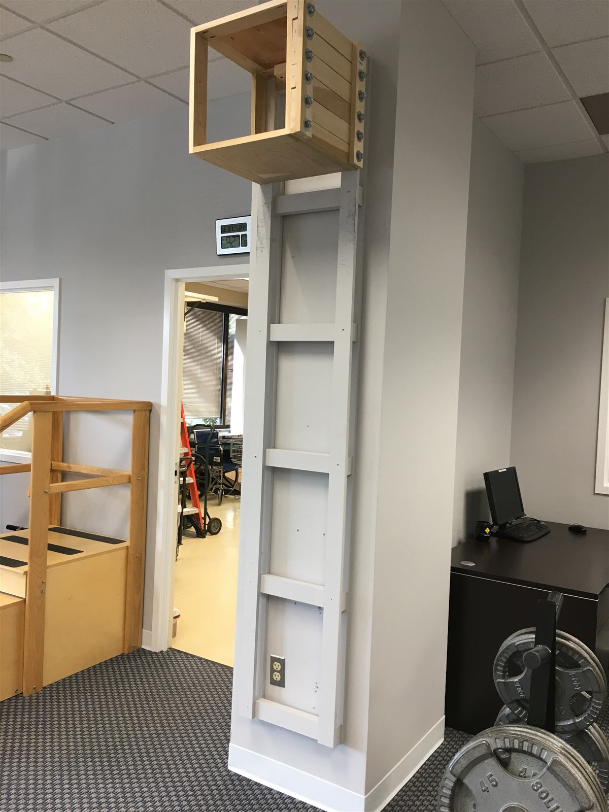 Overhead-lift simulation — Rockville
